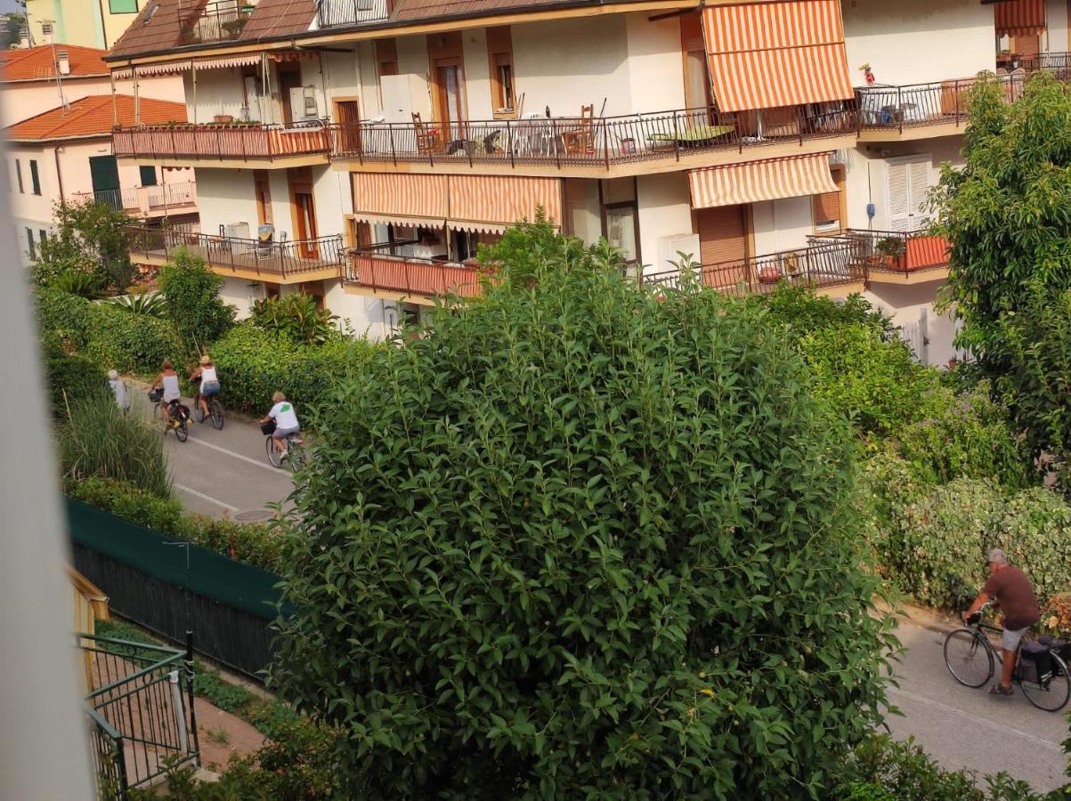 Appartamento Vicino Al Mare Con Parcheggio Riva Ligure Zewnętrze zdjęcie